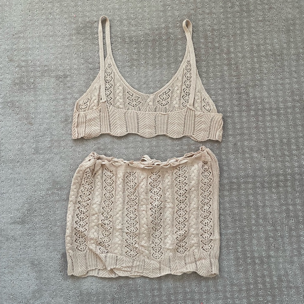 Amazon Set- Size Small - Picture 3 of 3